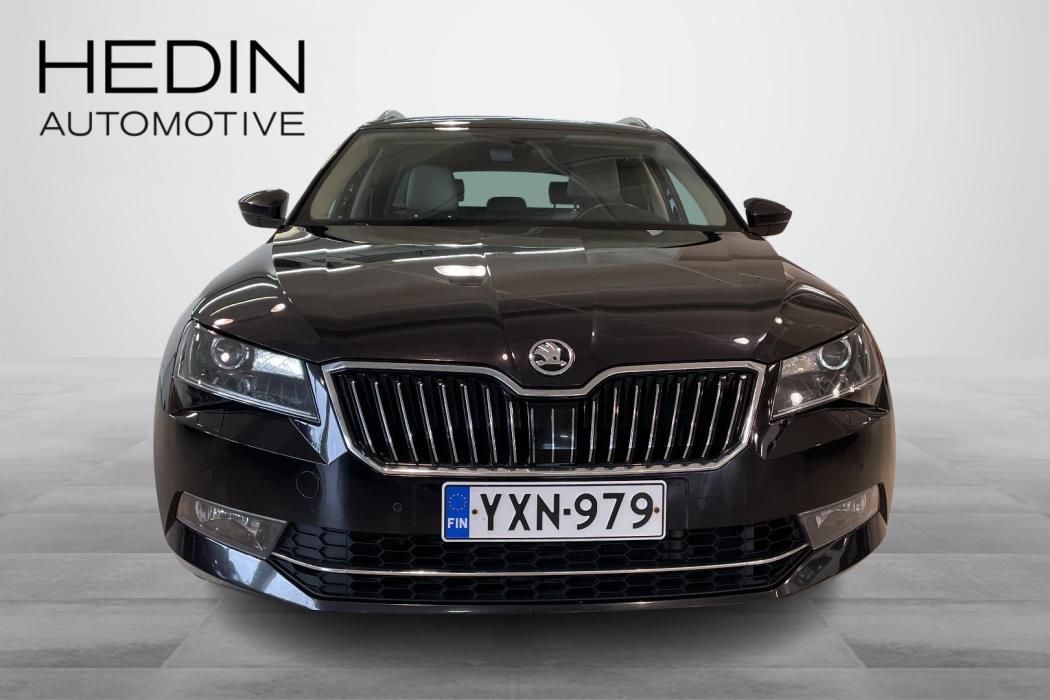 SKODA Superb 2016