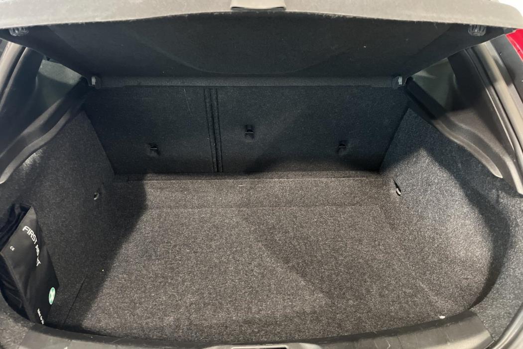 Volvo V40 2019