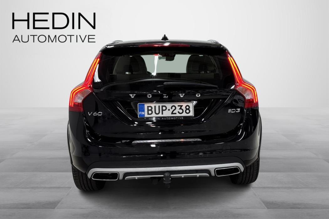 VOLVO V60 Cross Country 2017
