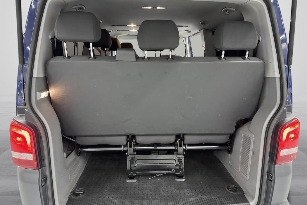 VOLKSWAGEN CARAVELLE 2013