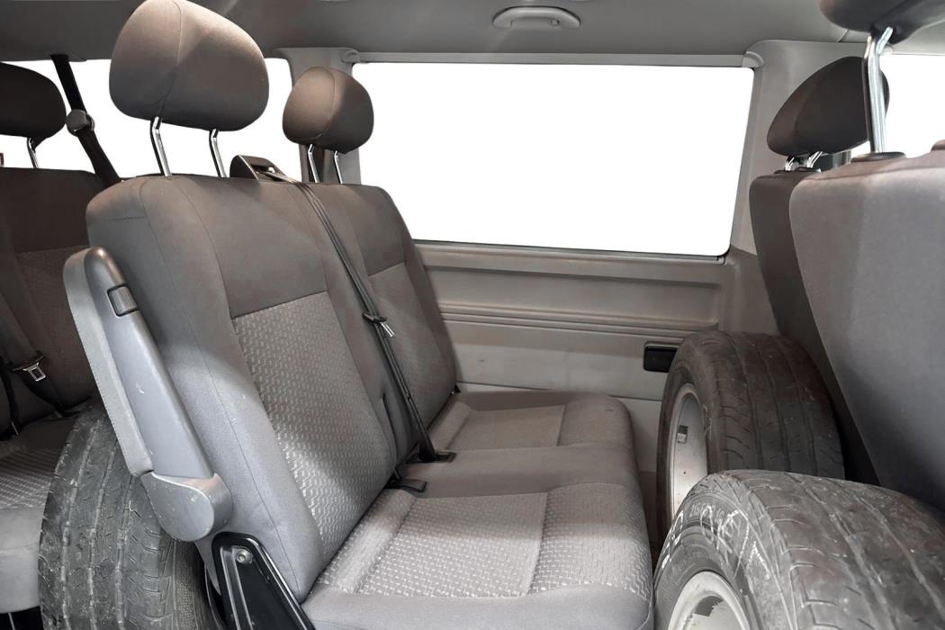 VOLKSWAGEN CARAVELLE 2013