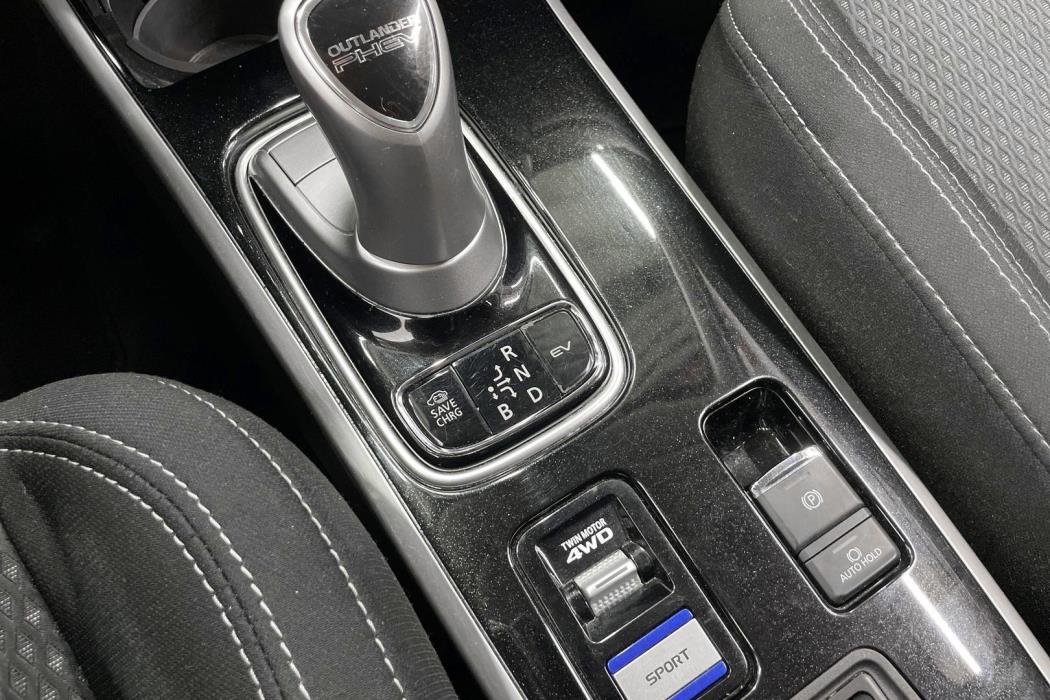 Mitsubishi Outlander PHEV 2019