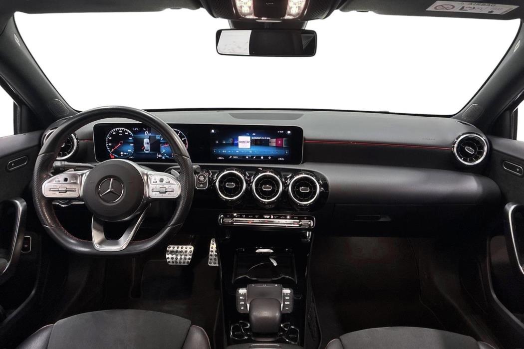 MERCEDES-BENZ A 2020