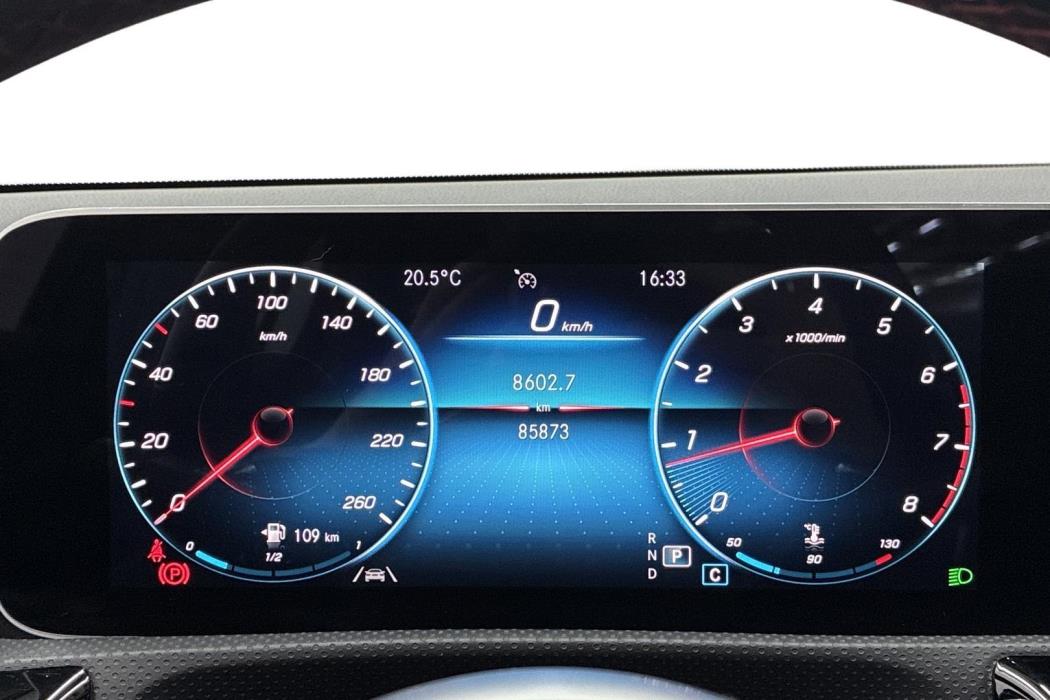 MERCEDES-BENZ A 2020