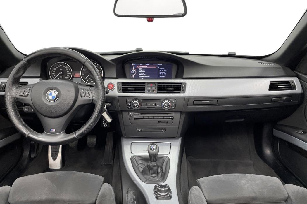 BMW 325 2008
