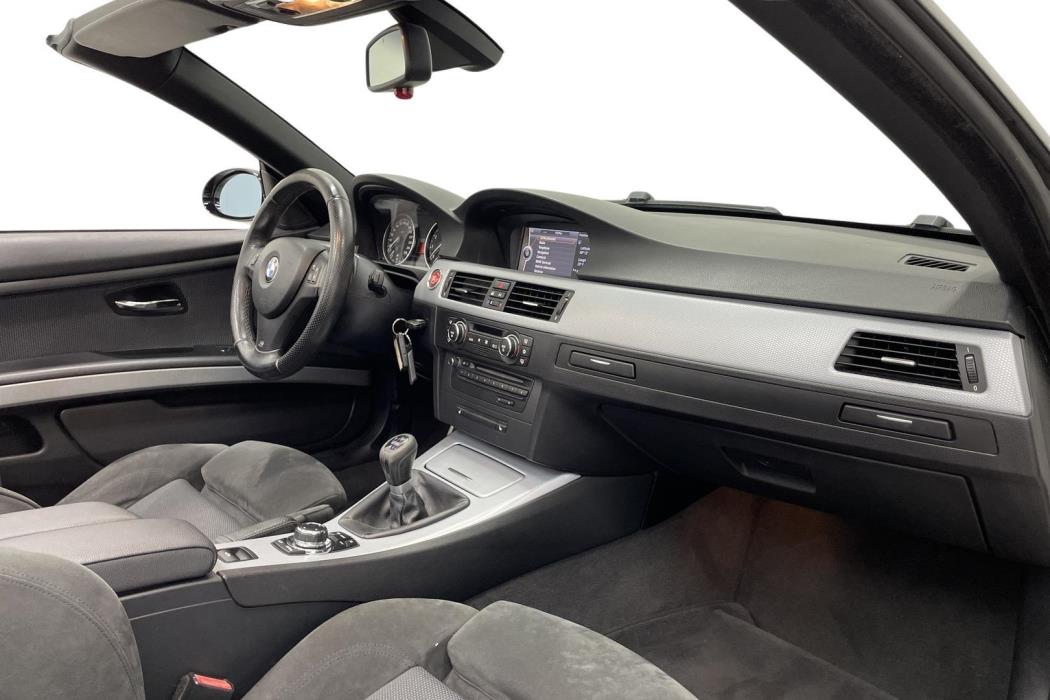 BMW 325 2008