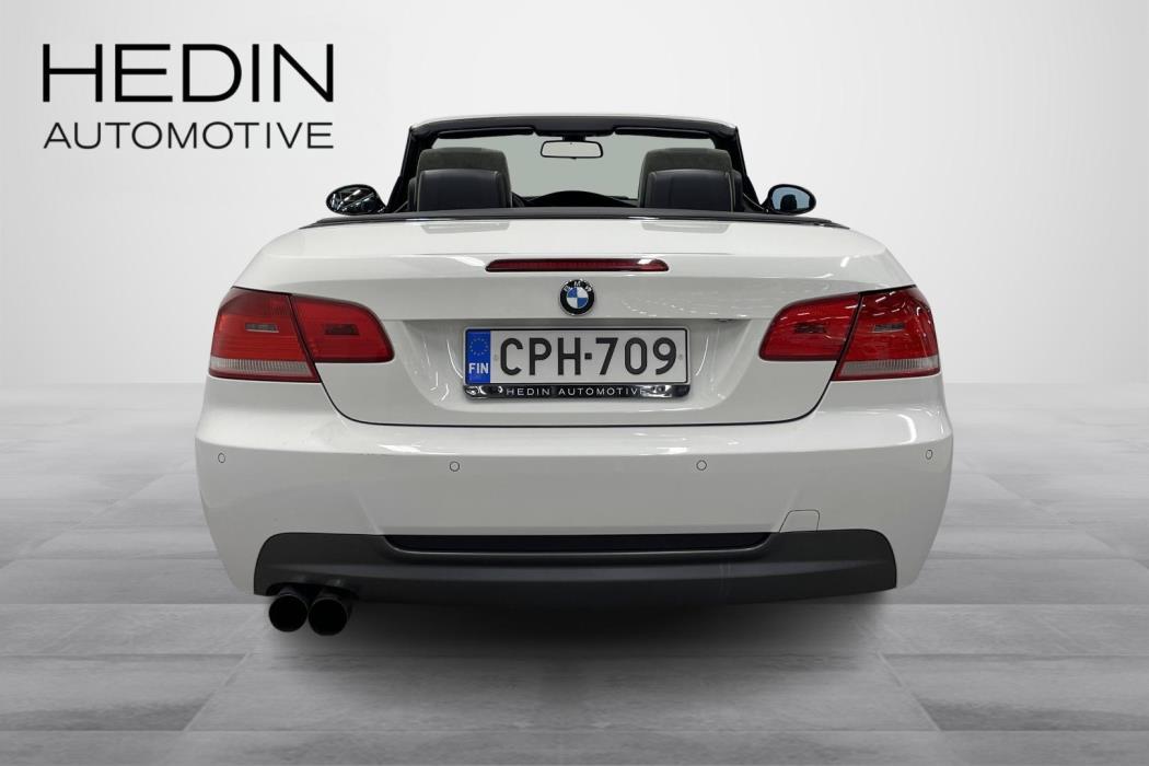 BMW 325 2008
