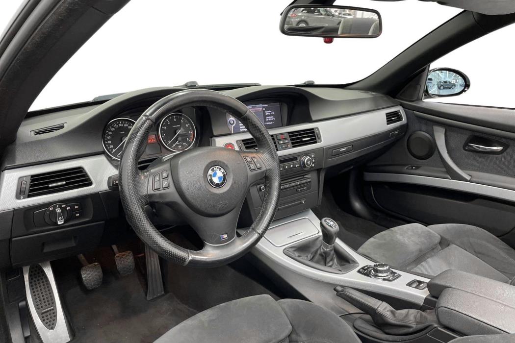 BMW 325 2008