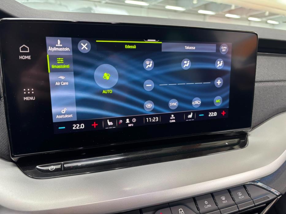 SKODA OCTAVIA 2023