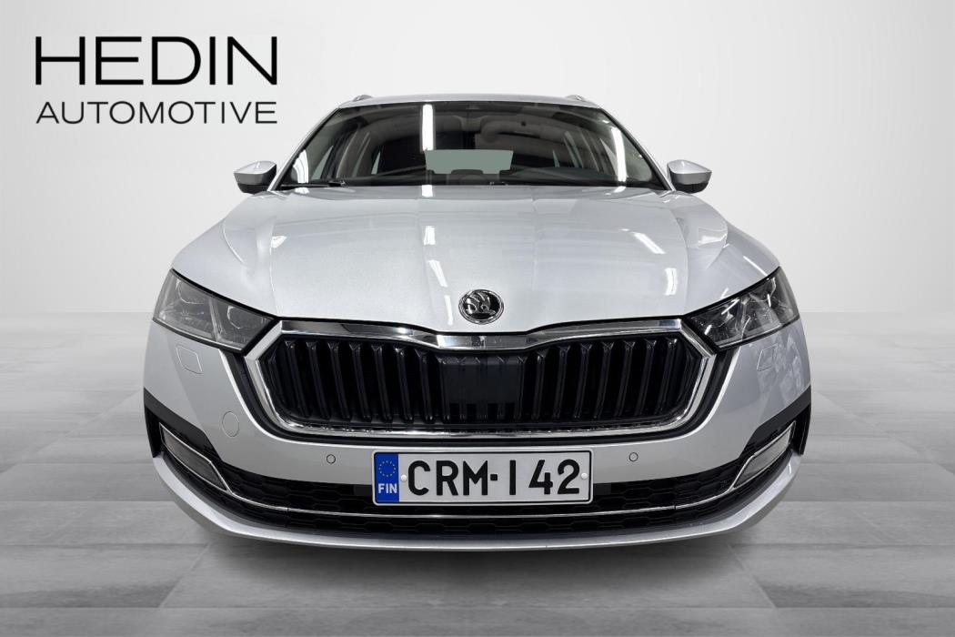 SKODA OCTAVIA 2023