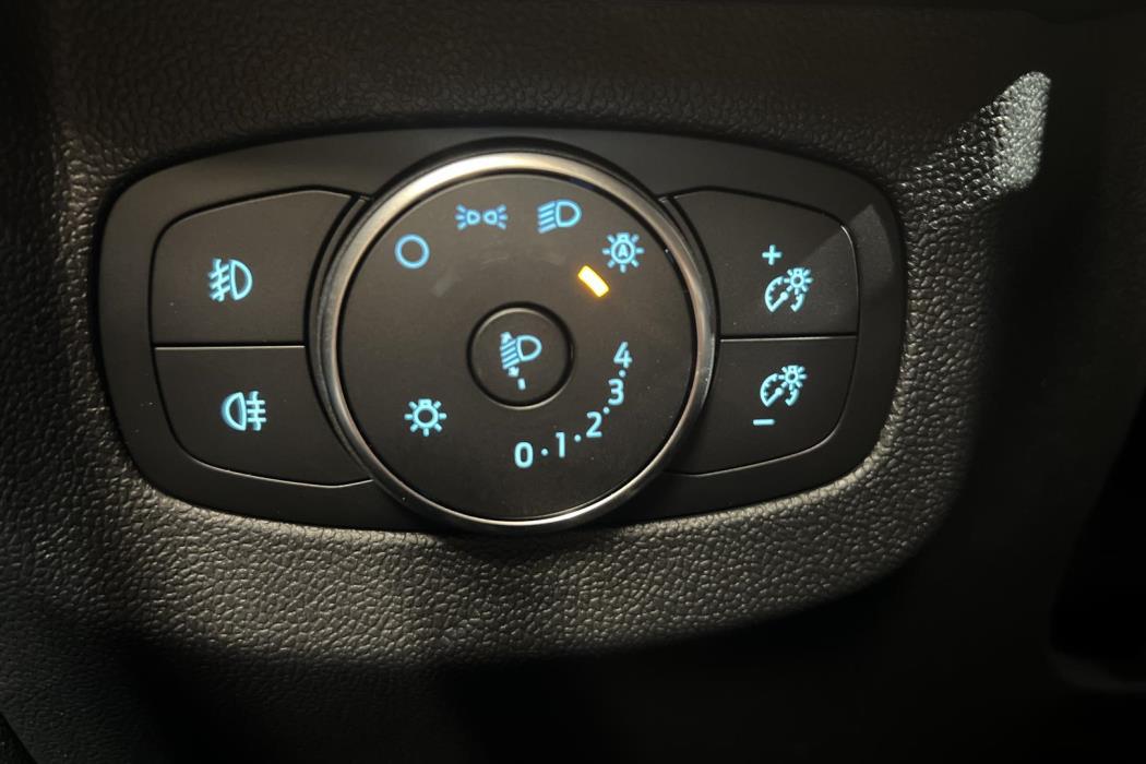 Ford Transit Courier 2025