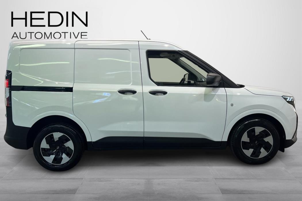 Ford Transit Courier 2025