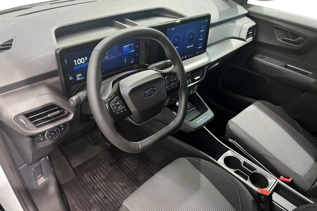 Ford Transit Courier 2025