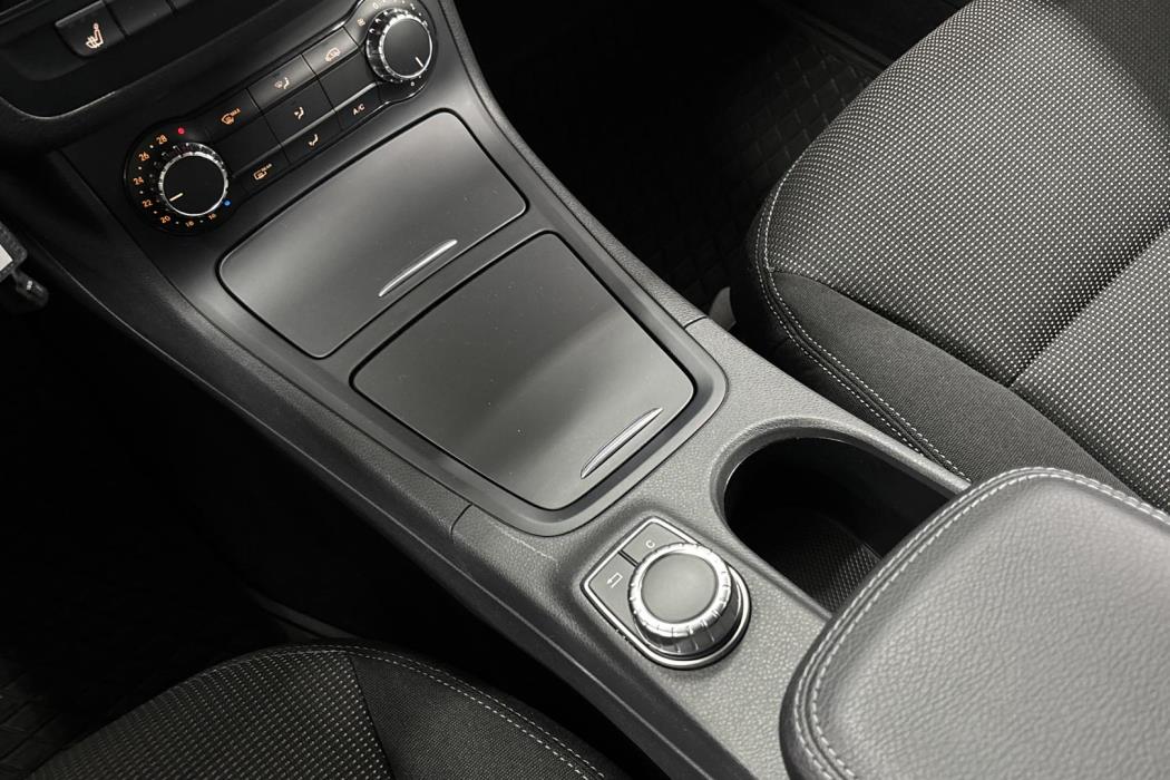 MERCEDES-BENZ B 2014