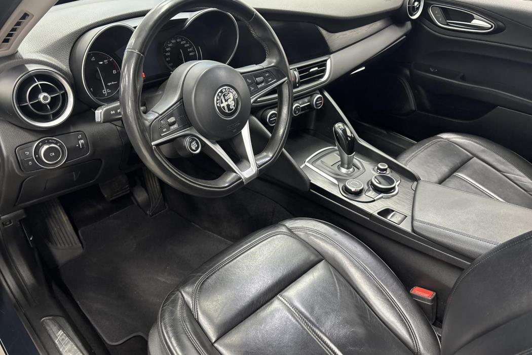 Alfa Romeo Giulia 2016