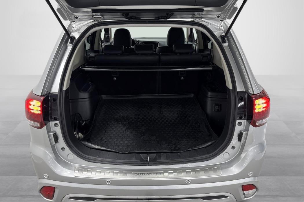 Mitsubishi Outlander PHEV 2018