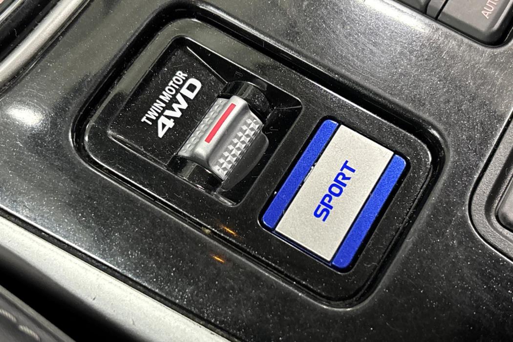 Mitsubishi Outlander PHEV 2018