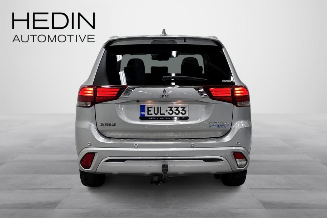 Mitsubishi Outlander PHEV 2018