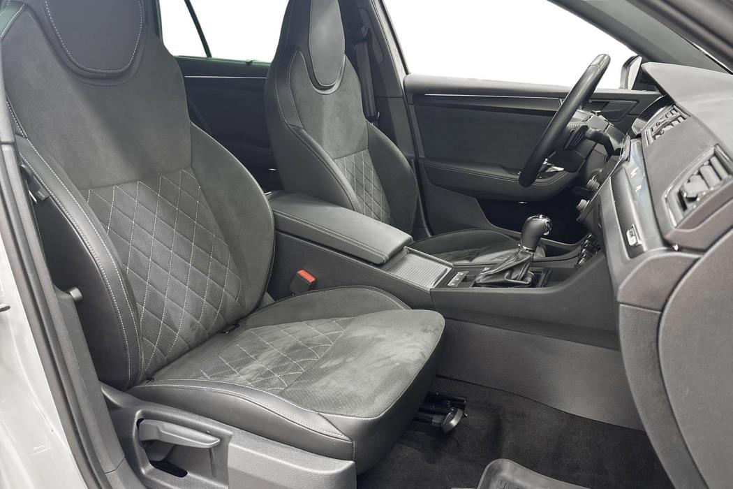 SKODA SUPERB 2024