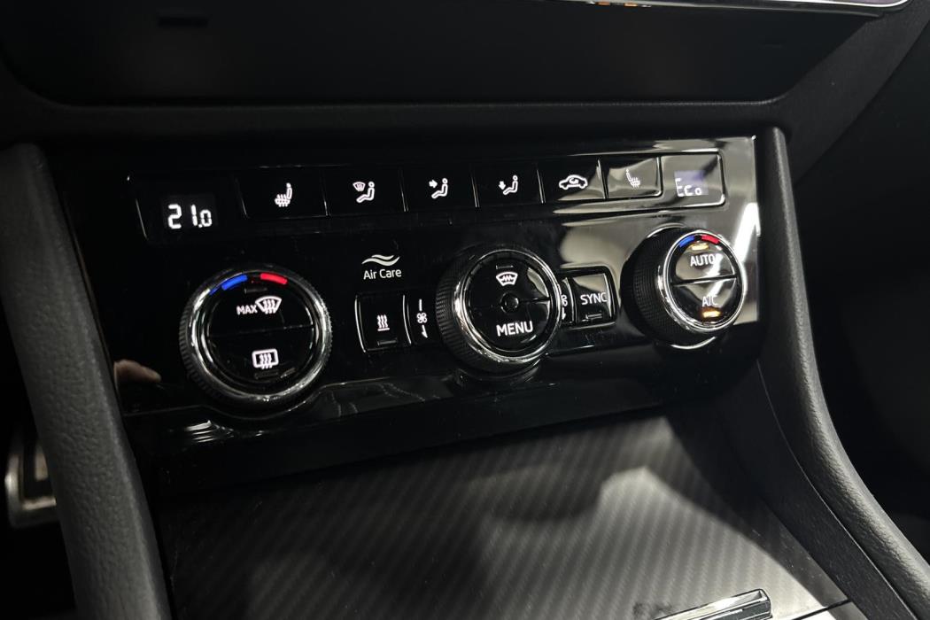 SKODA SUPERB 2024