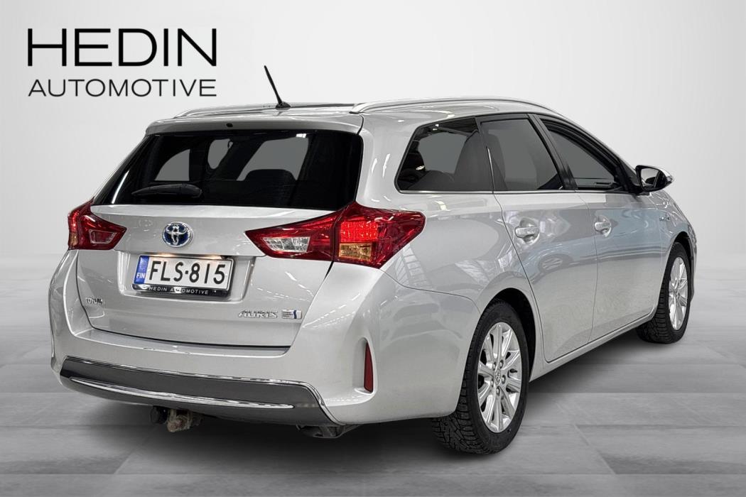 Toyota Auris 2015