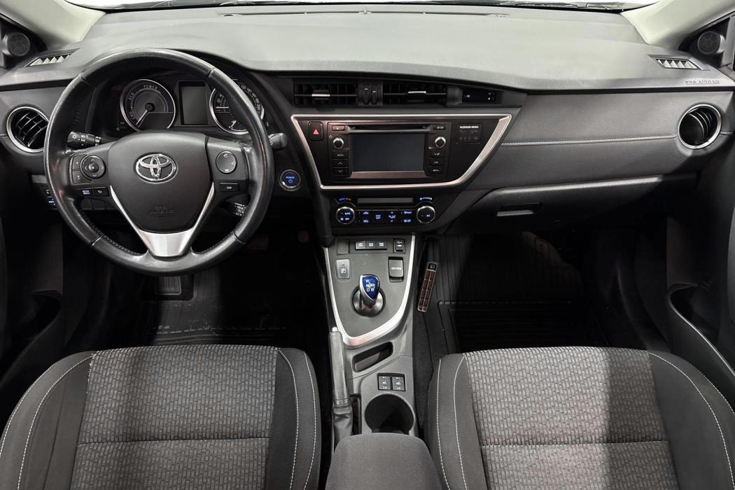 Toyota Auris 2015