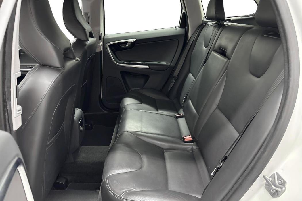 VOLVO XC60 2016