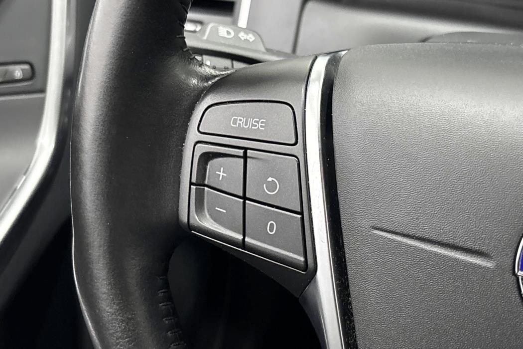 VOLVO XC60 2016