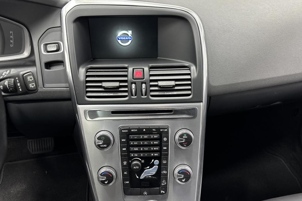 VOLVO XC60 2016