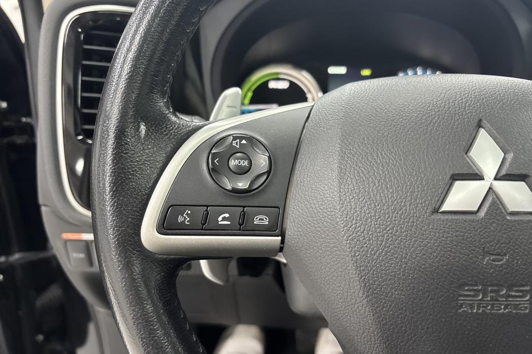 MITSUBISHI Outlander PHEV 2014