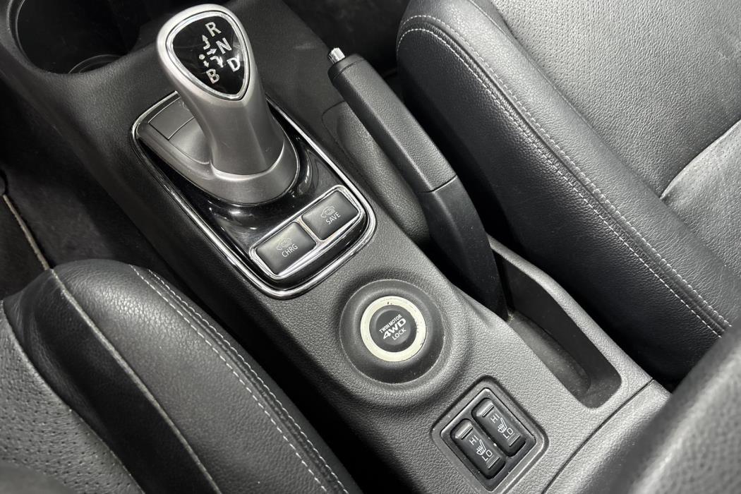 MITSUBISHI Outlander PHEV 2014