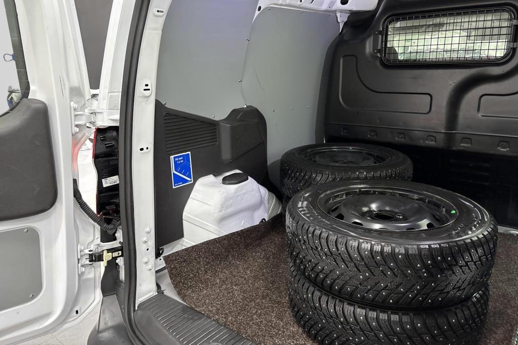 Ford Transit Courier 2023