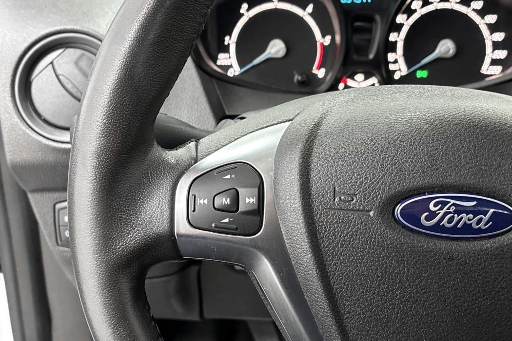 Ford Transit Courier 2023