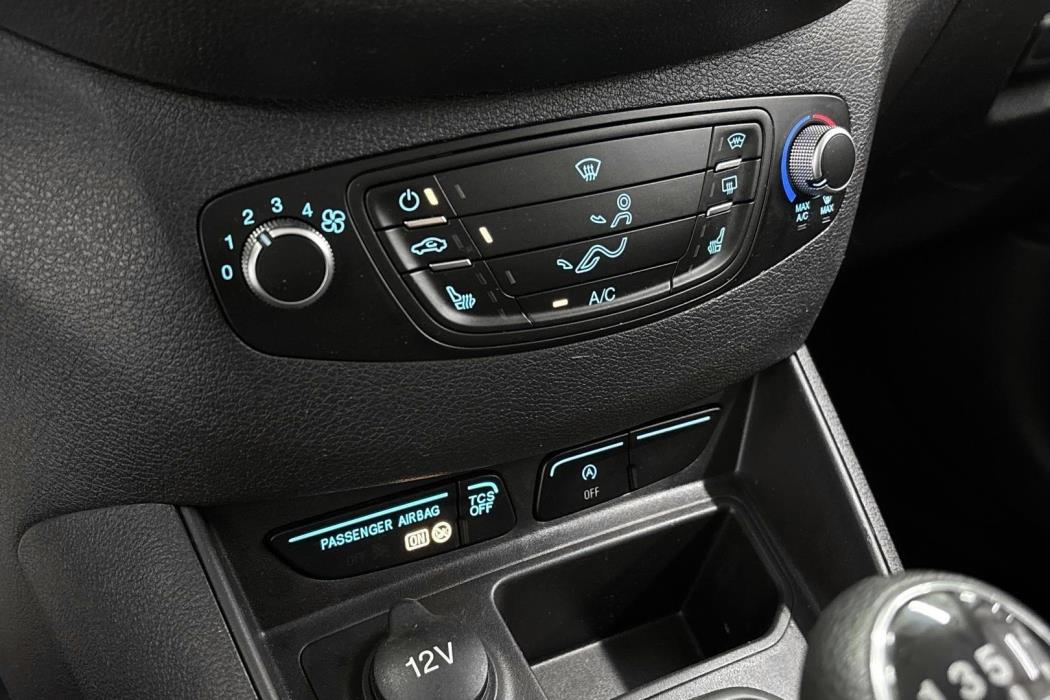 Ford Transit Courier 2023
