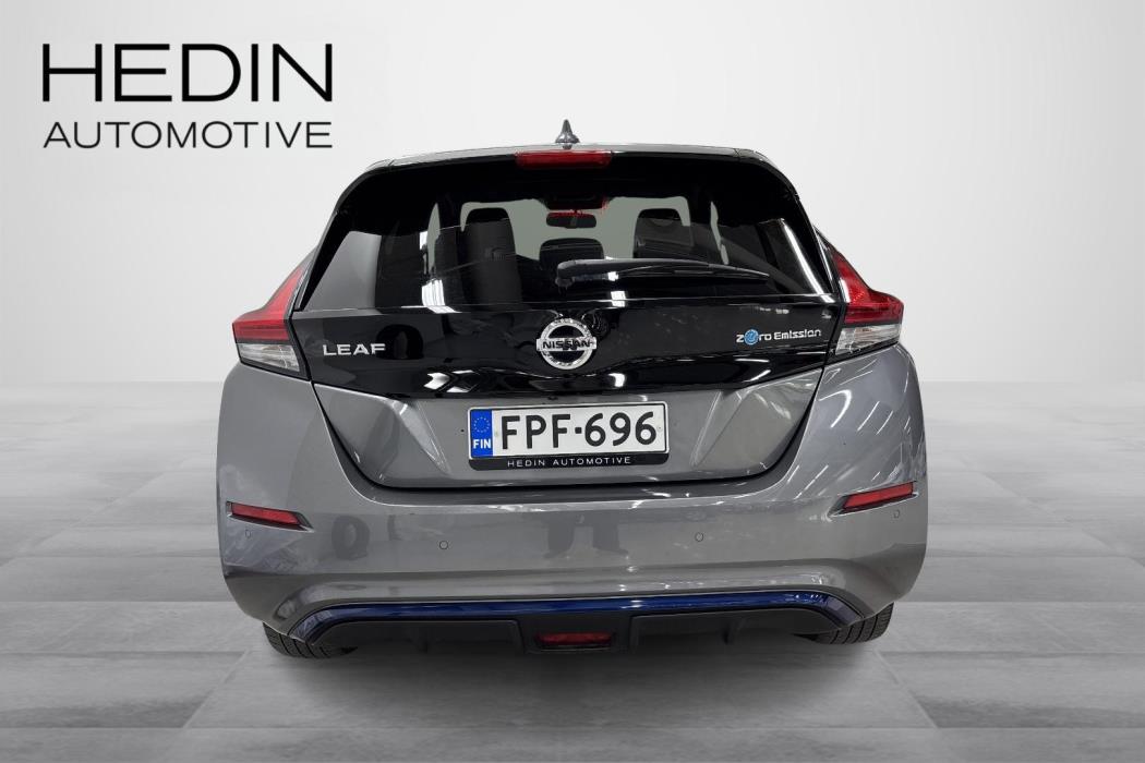 Nissan Leaf 2021
