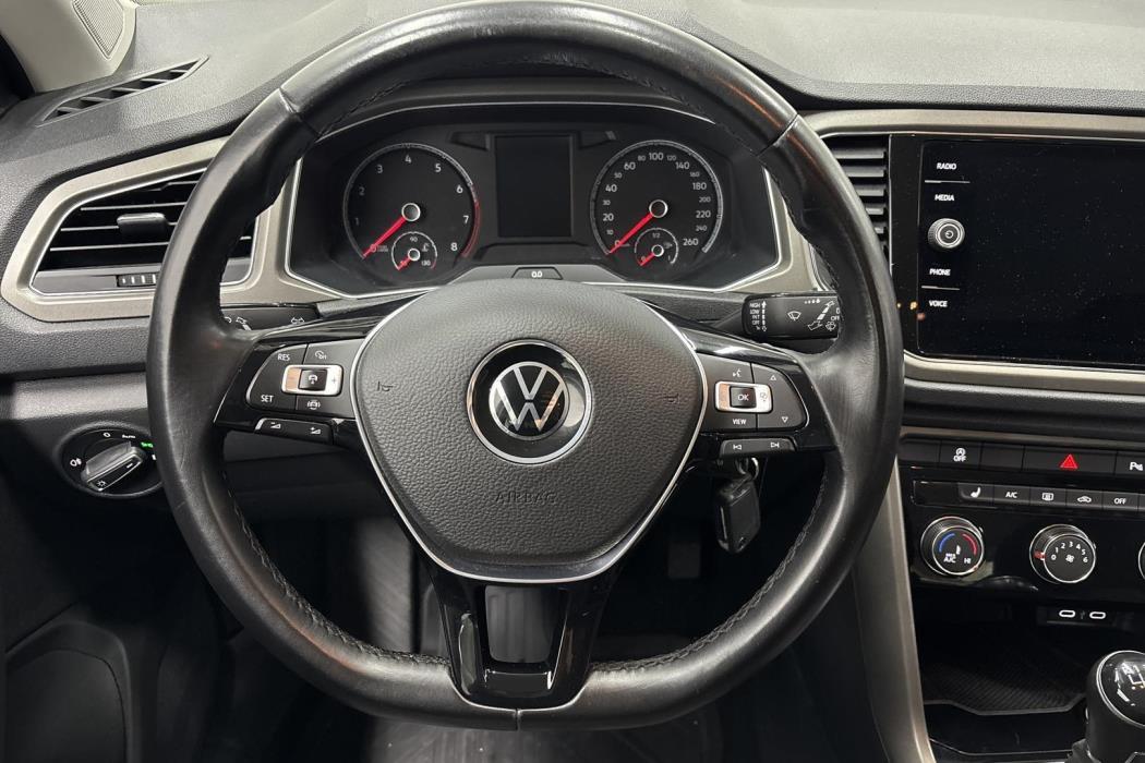 VOLKSWAGEN T-Roc 2021