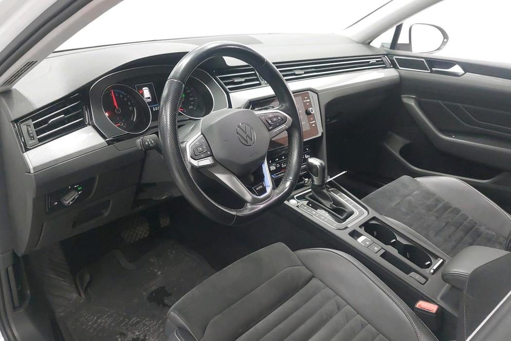 Volkswagen Passat 2021