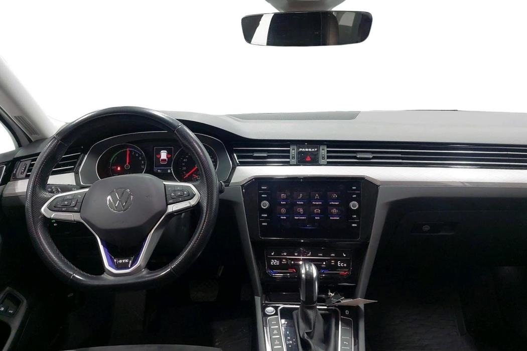 Volkswagen Passat 2021