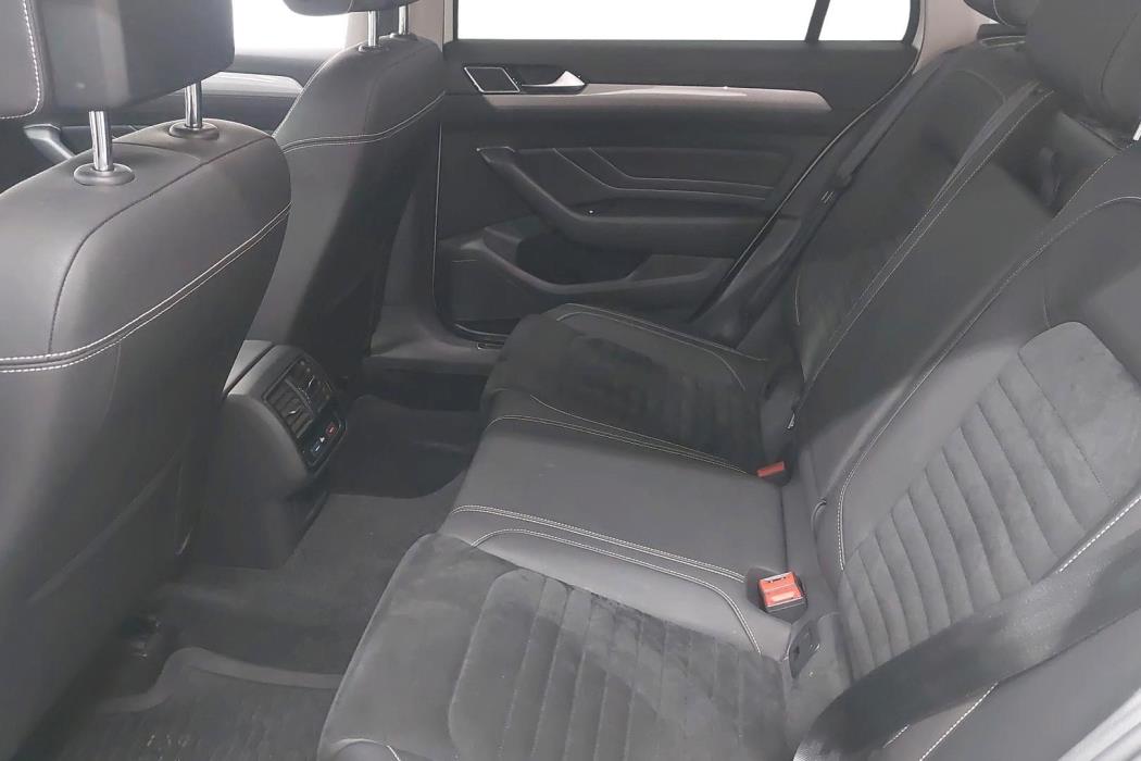 Volkswagen Passat 2021