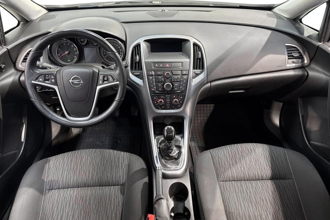 Opel Astra 2014