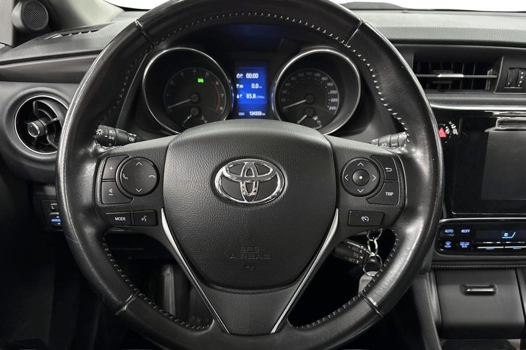 Toyota Auris 2016