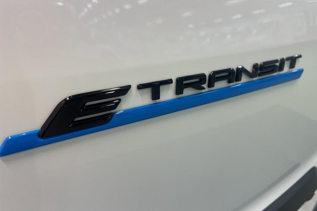 Ford Transit Courier 2025