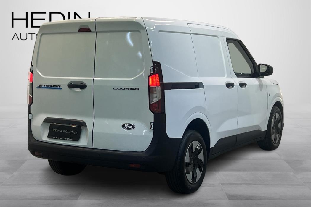 Ford Transit Courier 2026
