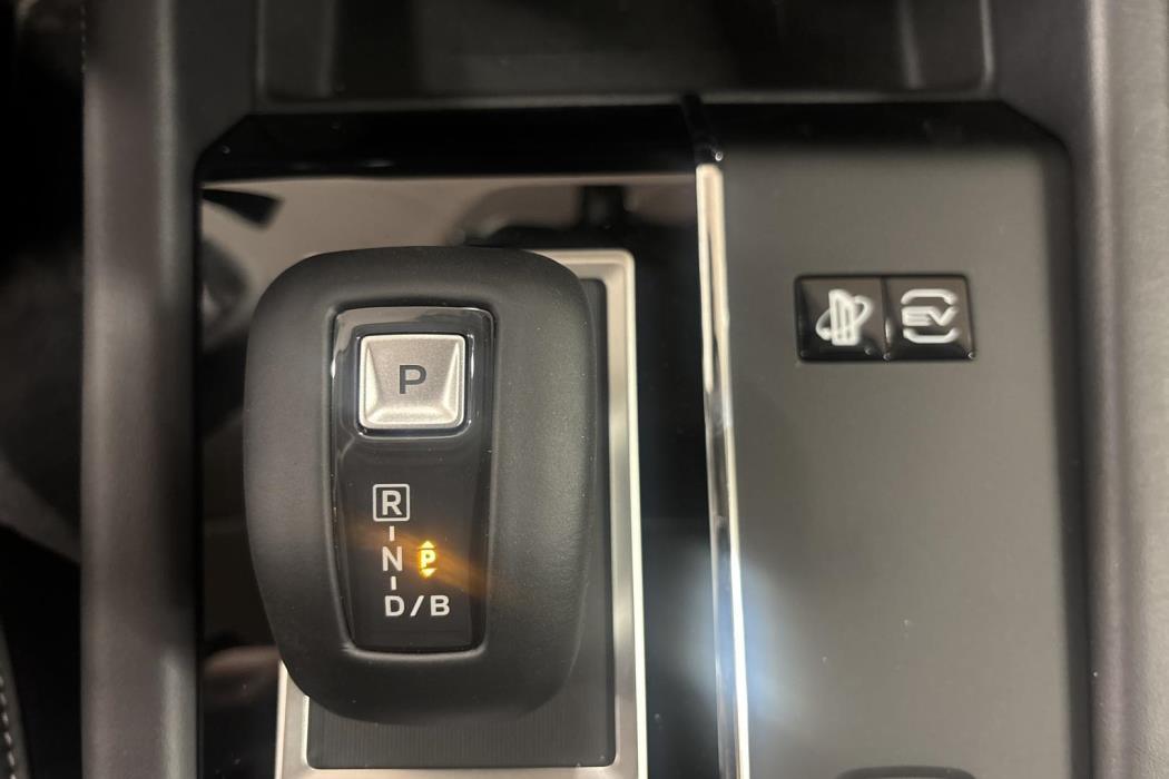 MITSUBISHI OUTLANDER 2026