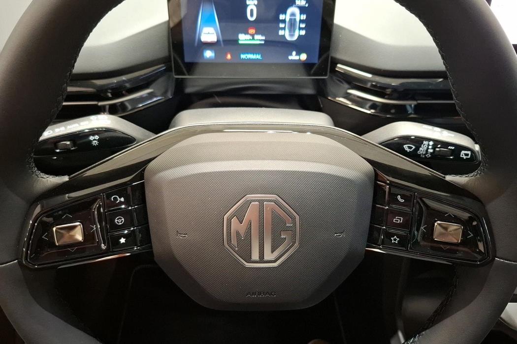 MG MG4 2025