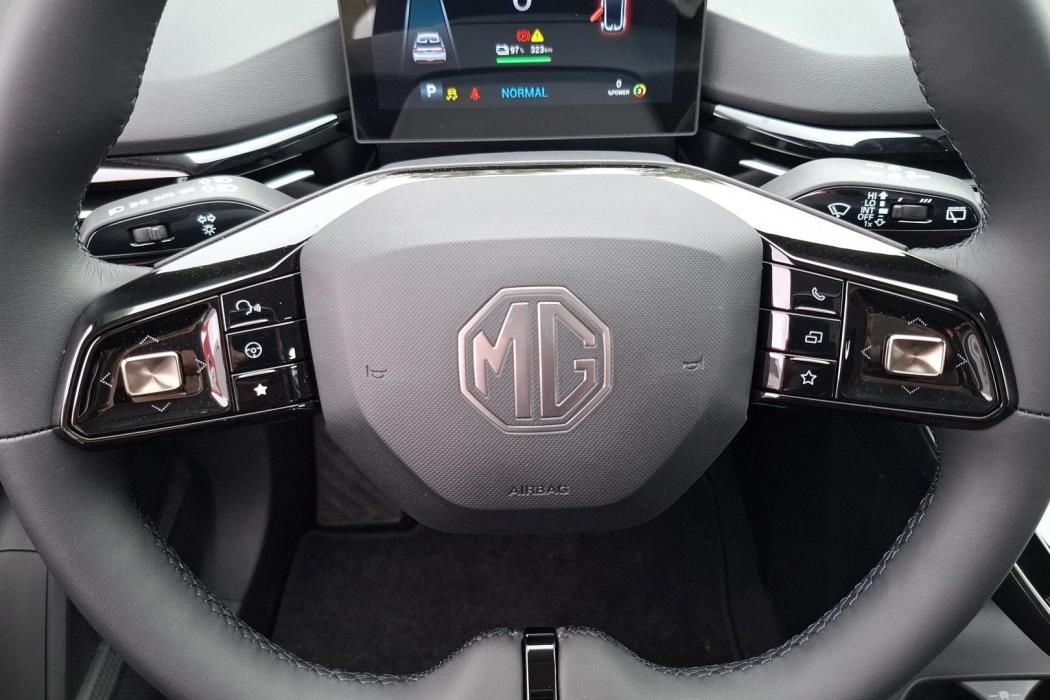 MG MG4 2025