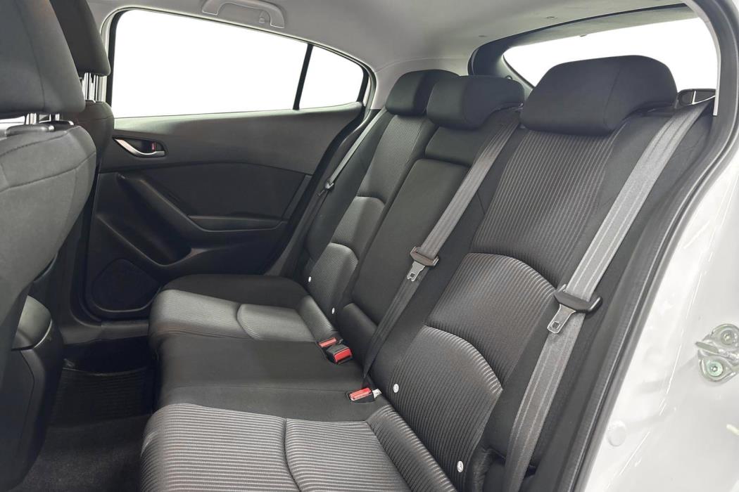 MAZDA Mazda3 2016