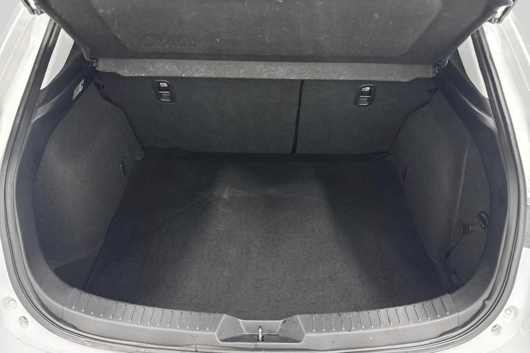 MAZDA Mazda3 2016