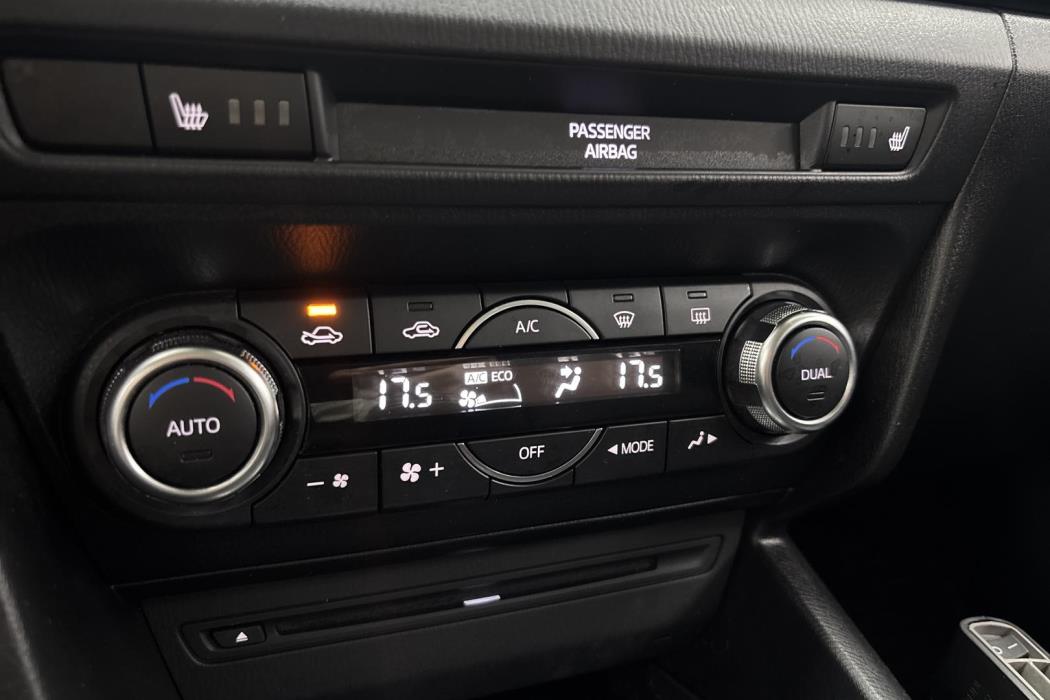 MAZDA Mazda3 2016