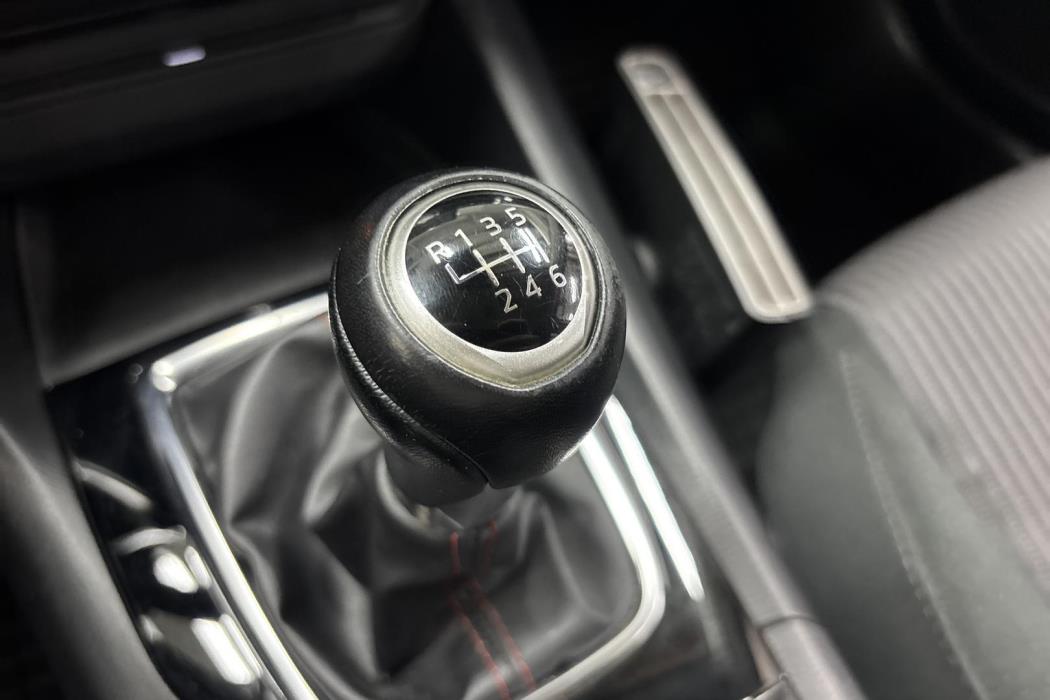 MAZDA Mazda3 2016
